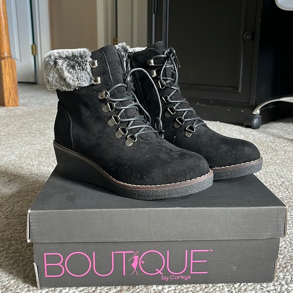 Size 7, black, Boutique by Corkys booties.